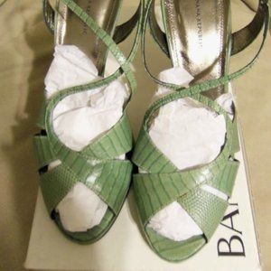 Banana Republic TERI sandals, size 8, NIB